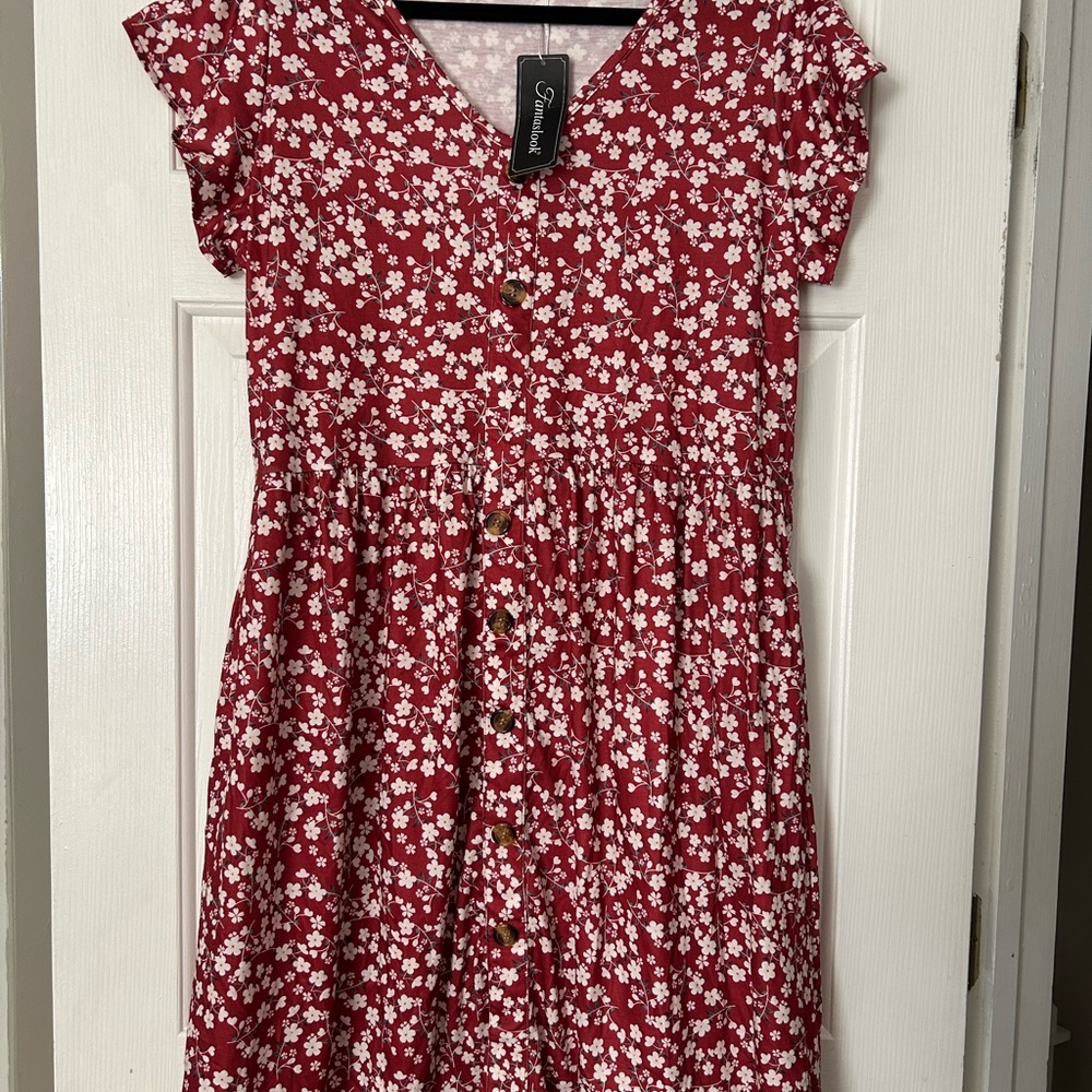 Fantaslook Women’s Floral Dress With Buttons And Pockets / NWT / Size M (#052)